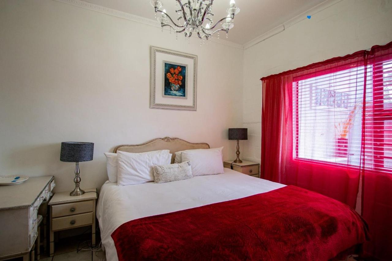 Au Plais De Langebaan At Palm Tree Villa Exterior photo